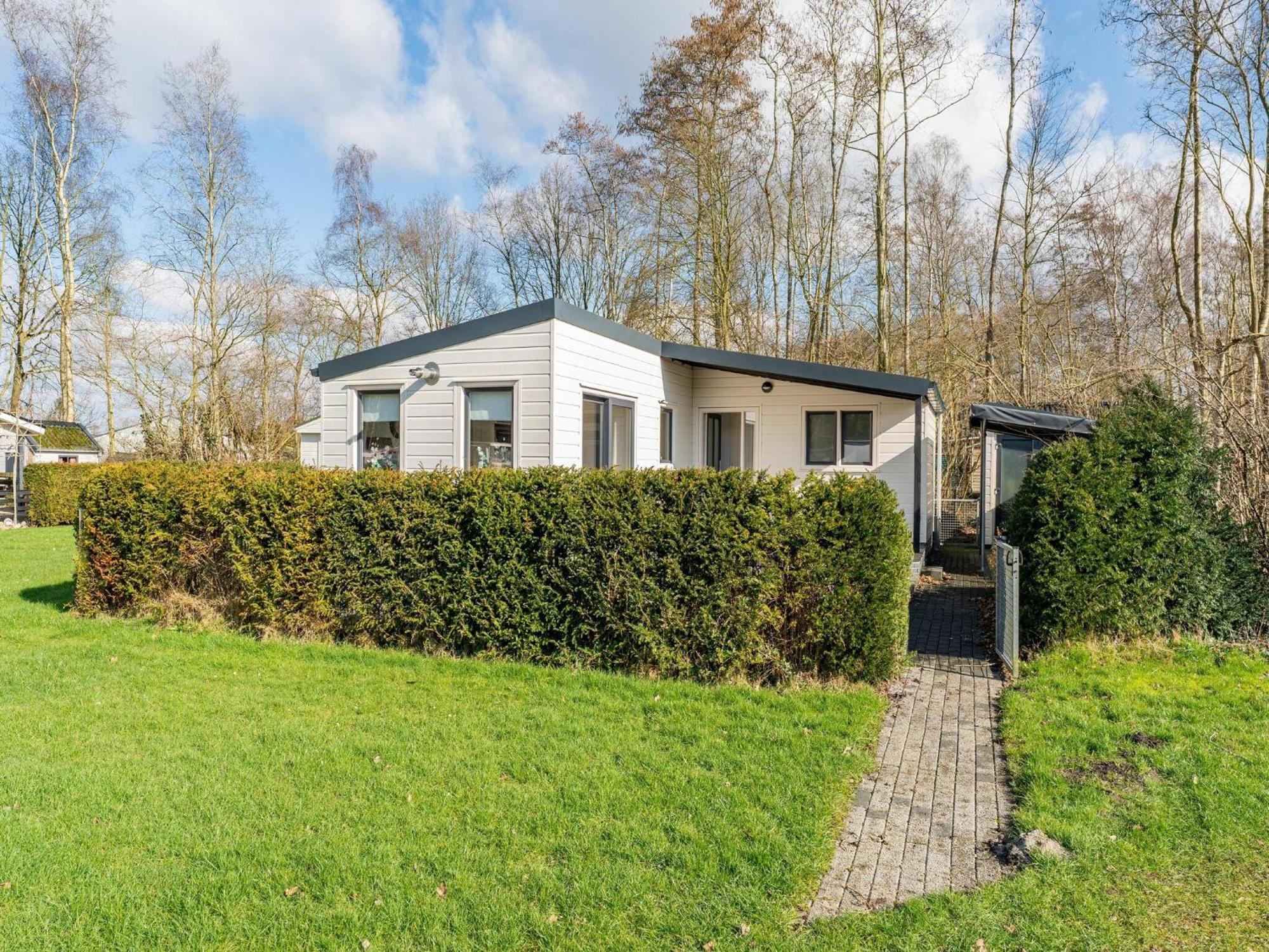 Cosy Holiday Home In Appelscha With Garden Bagian luar foto